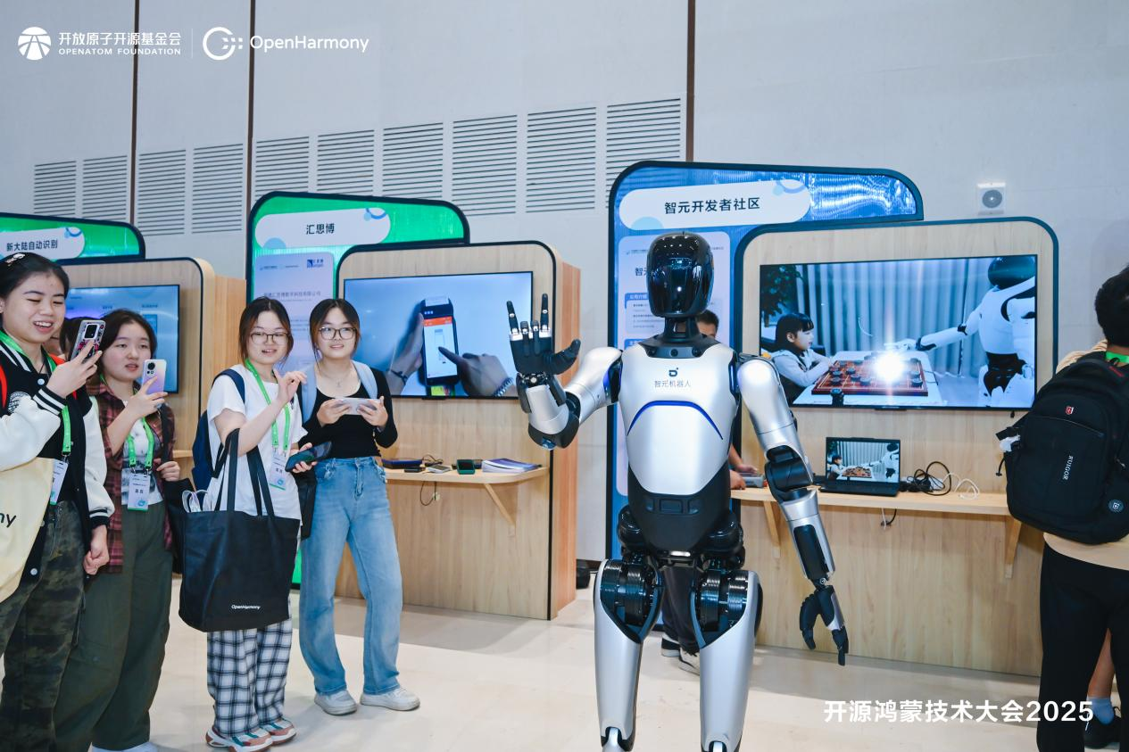 9.29 一竞技开源鸿蒙推文图片2.png